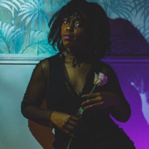 Si t’aimes les filles qui sortent de la douche et qui hésitent pas Leïla - rencontre-Black-Bordeaux