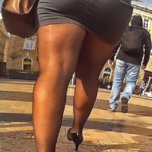 Besoin de rire à Nîmes Fatima - rencontre-Cougar-Nîmes