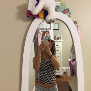 Mercredi soir, j’ai bu trois rosés et je me lance Chloé - rencontre-Teen-Corbeil-Essonnes