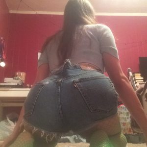 Toujours sous la douche, j’ai besoin de me changer les idées Emma - rencontre-Teen-Nantes